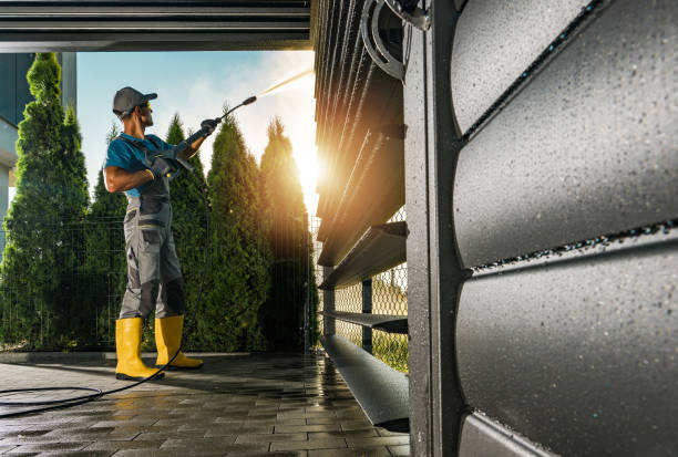 Best Pool Deck Cleaning  in Crestline, CA